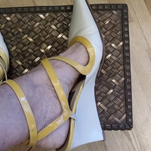 Shoes - Picture 3 of 15